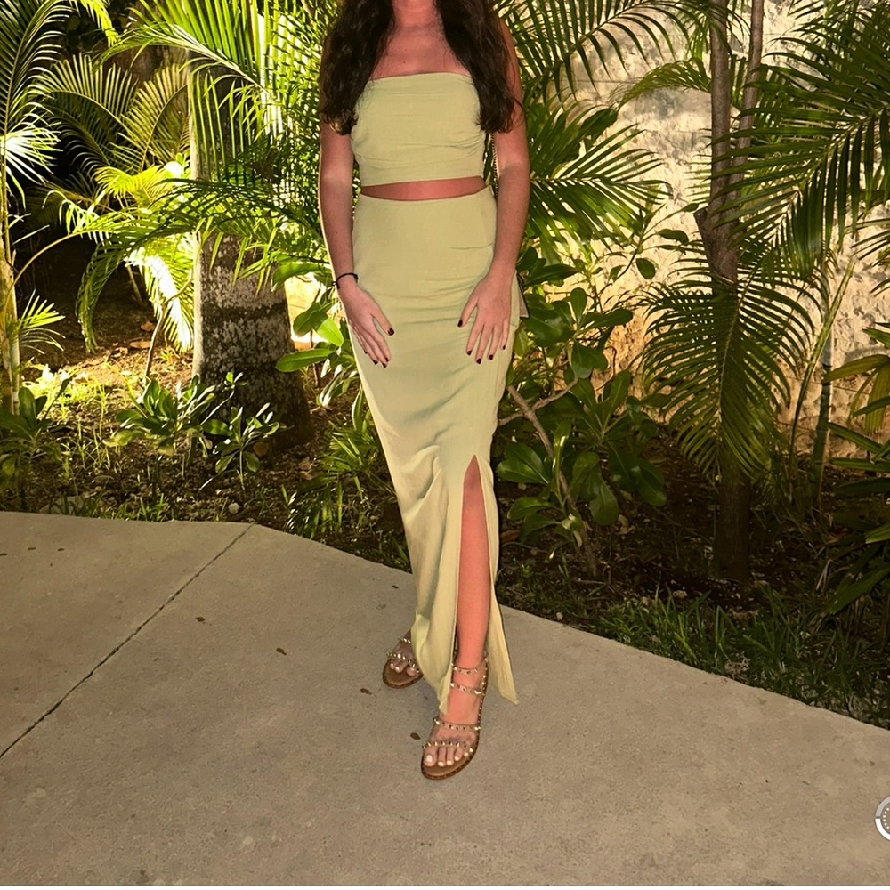 Chic Light Green Maxi Skirt and Top